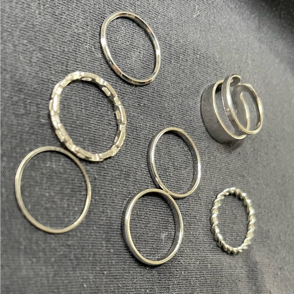 7 stackable rings - Picture 3 of 3